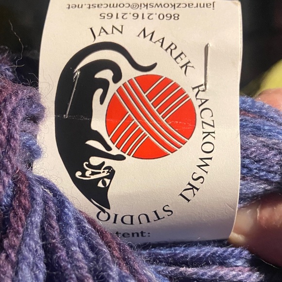 BFL BLUEFACED LEICESTER DK 
100% WOOL 2 Skeins JAN MAREK RACZKOWSKI STUDIO yarn - Picture 2 of 12